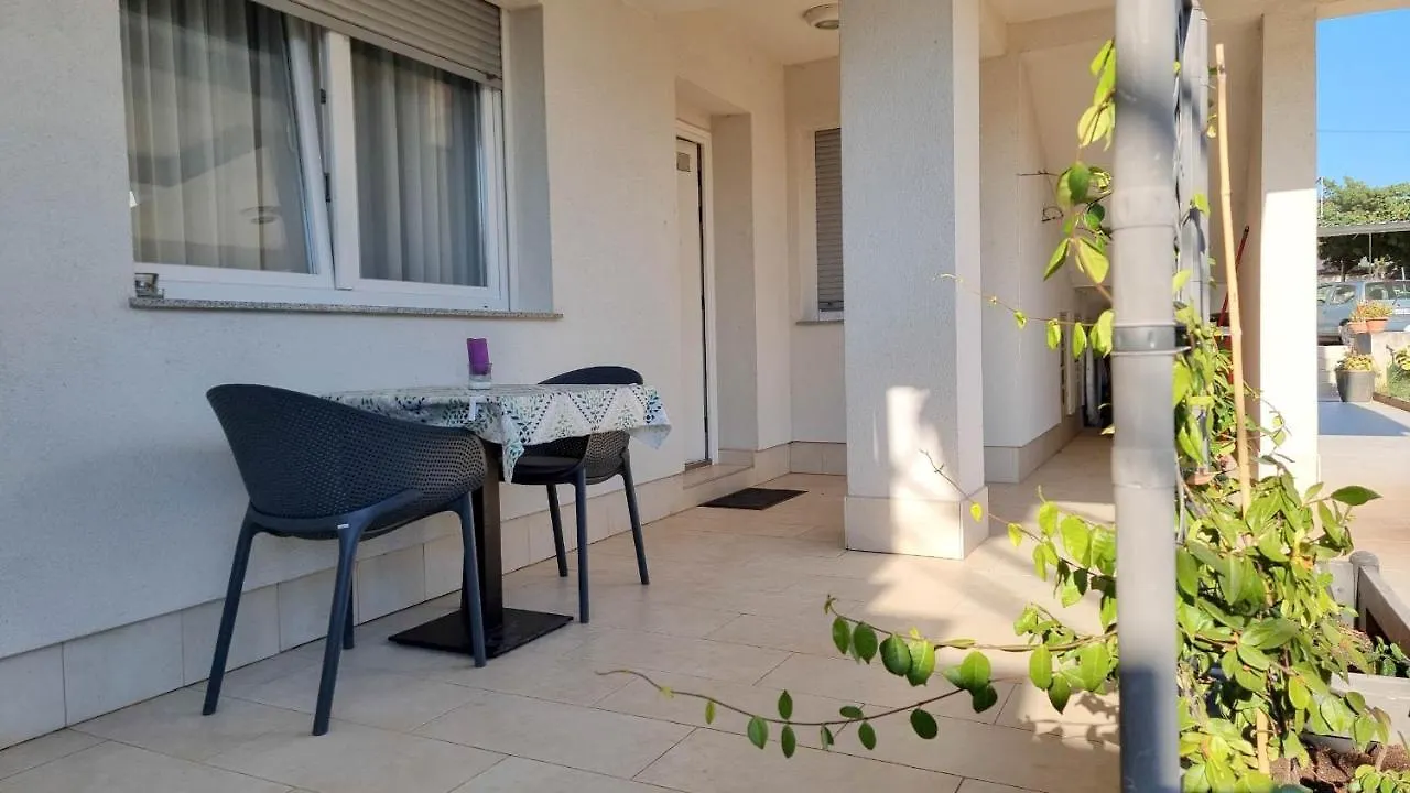 Apartments Karmen Novigrad   Novigrad (Istria)