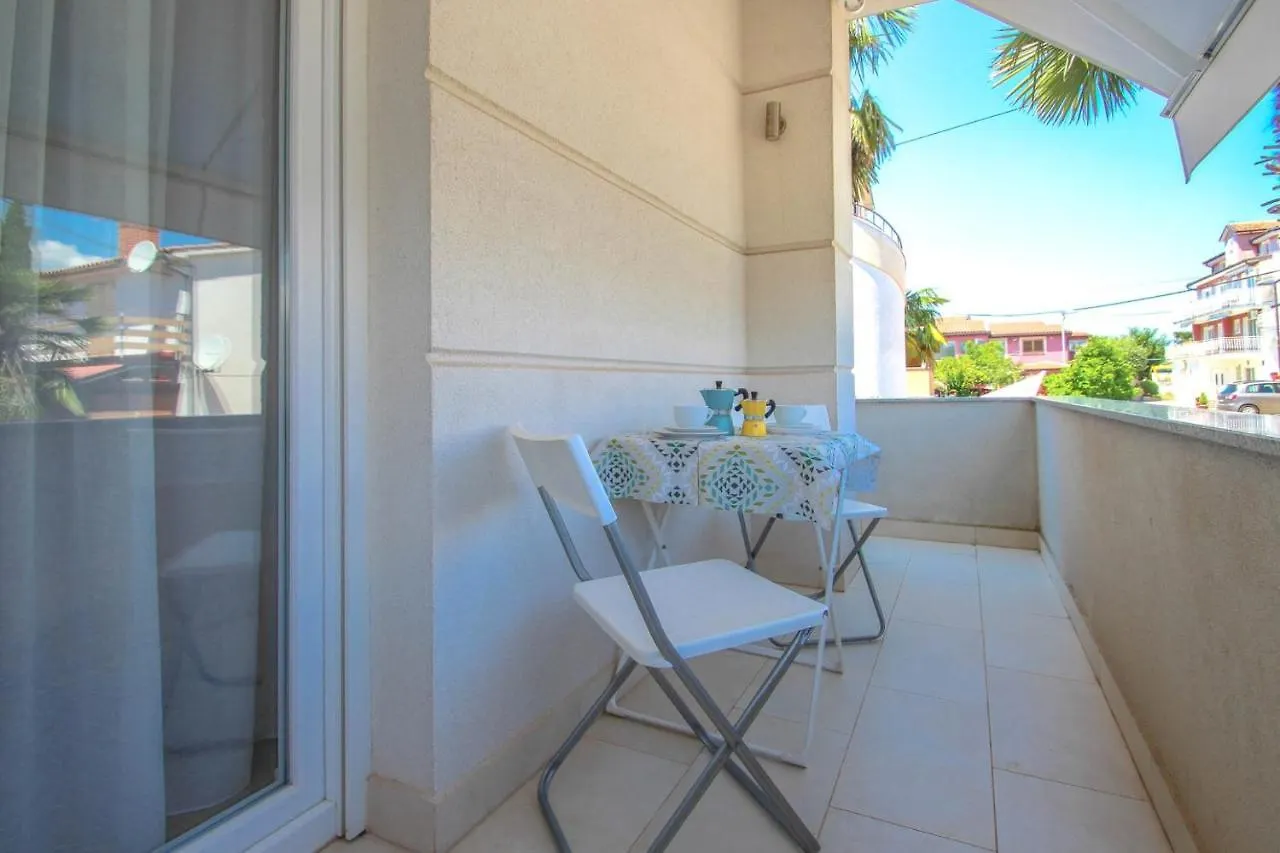 Apartments Karmen Novigrad