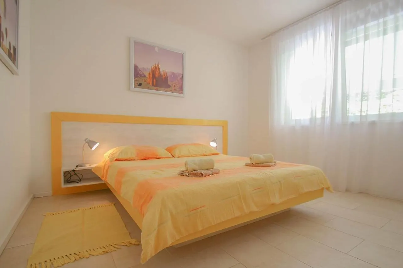 Apartments Karmen Novigrad Istria